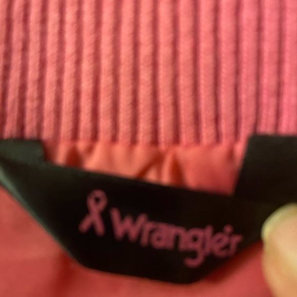 💗💗 Breast Cancer Pink  Wrangler vest - Picture 3 of 5